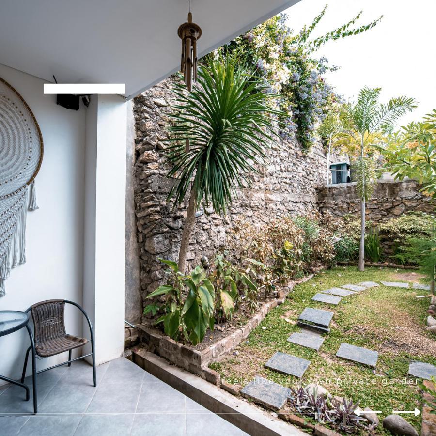 La Cecile Hotel & Cafe Komodo Labuan Bajo Ngoại thất bức ảnh