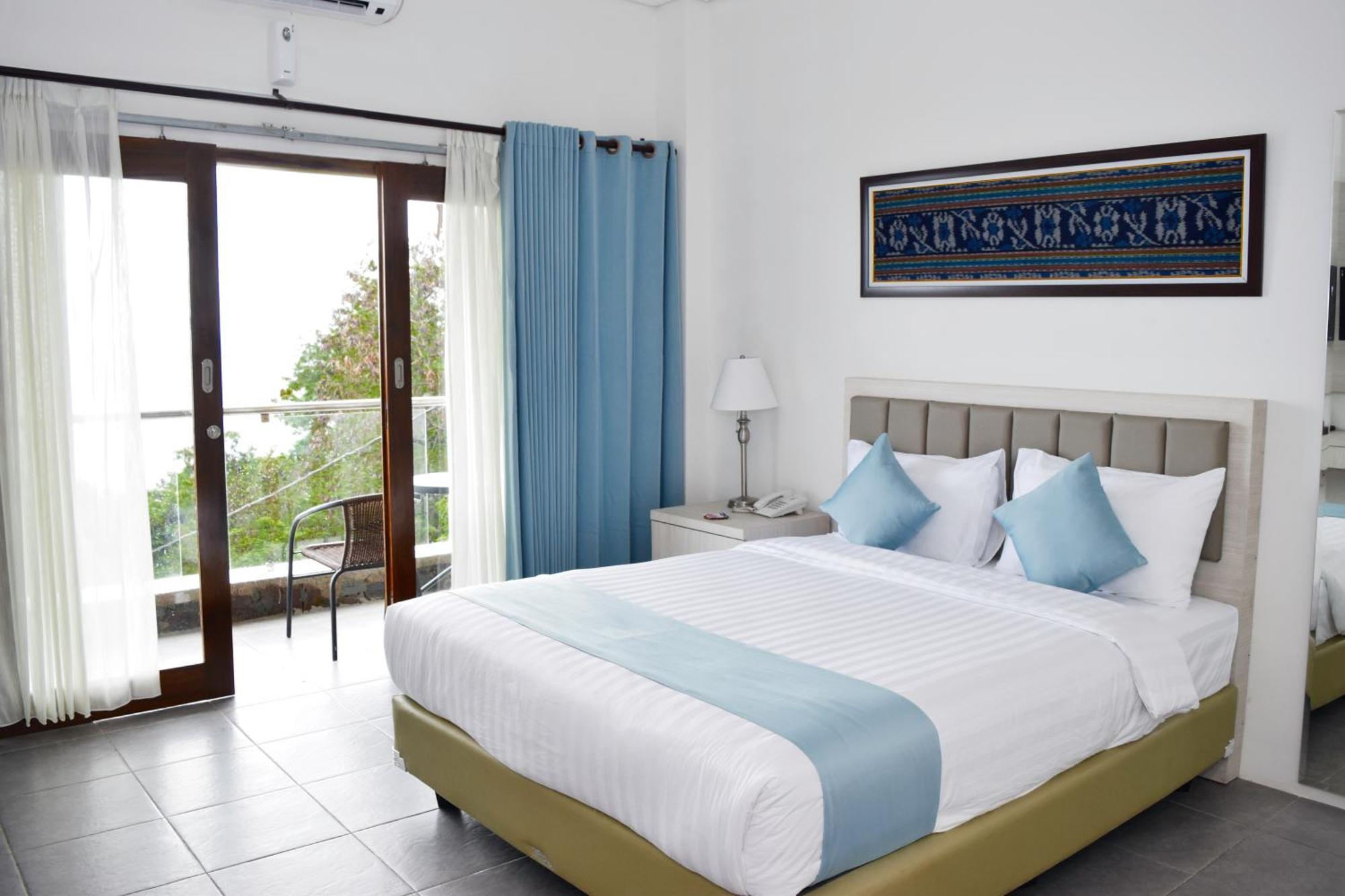 La Cecile Hotel & Cafe Komodo Labuan Bajo Ngoại thất bức ảnh